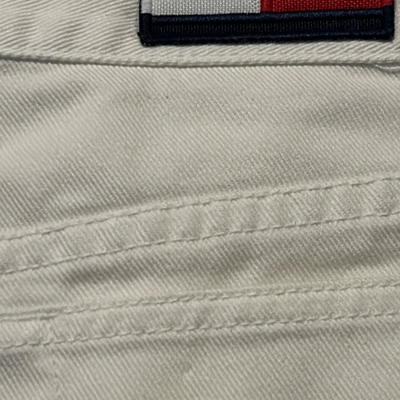 Tommy Hilfiger white denim shorts size 5 worn once - Picture 7 of 13